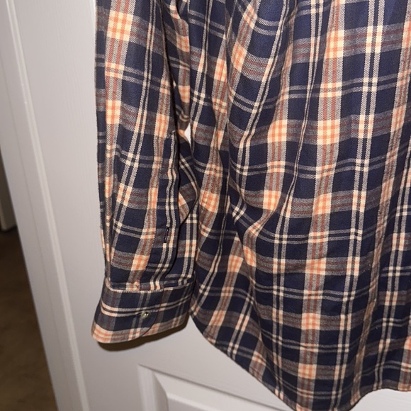 Plaid button down - Picture 4 of 4